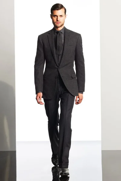 Look 33
